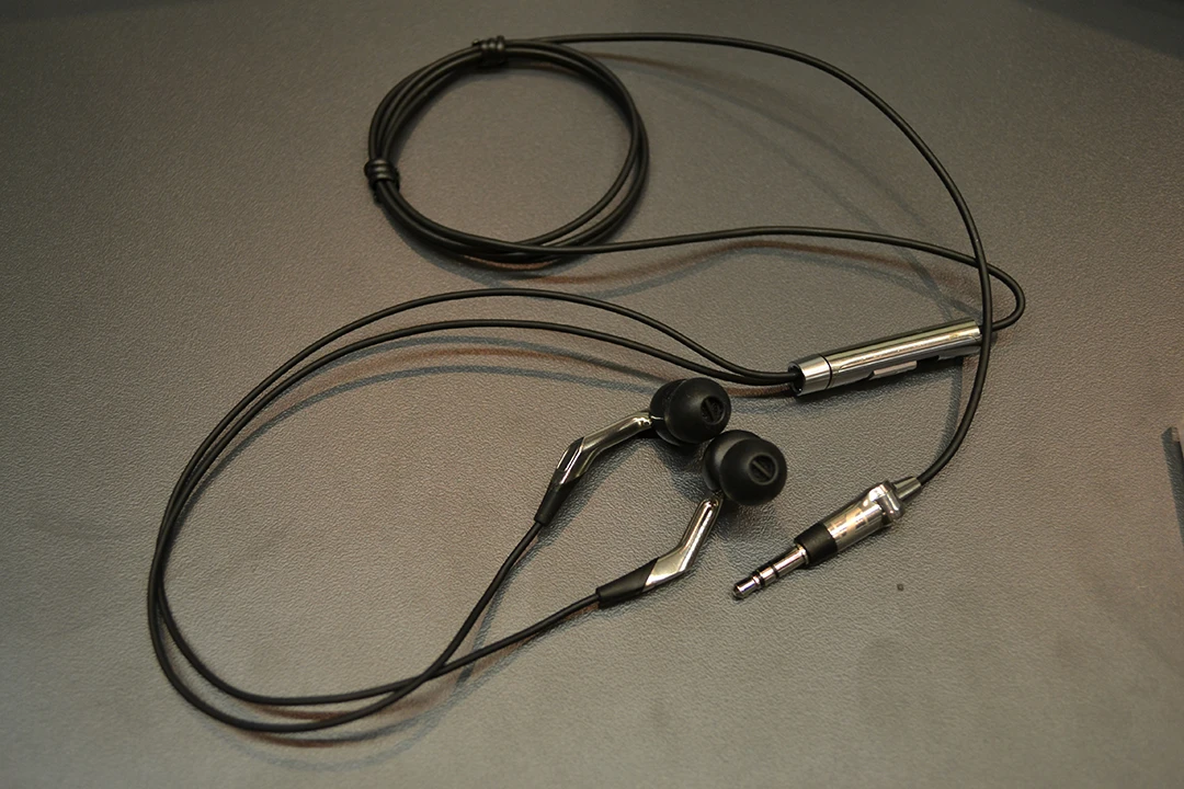 Sennheiser MX 985 headphones