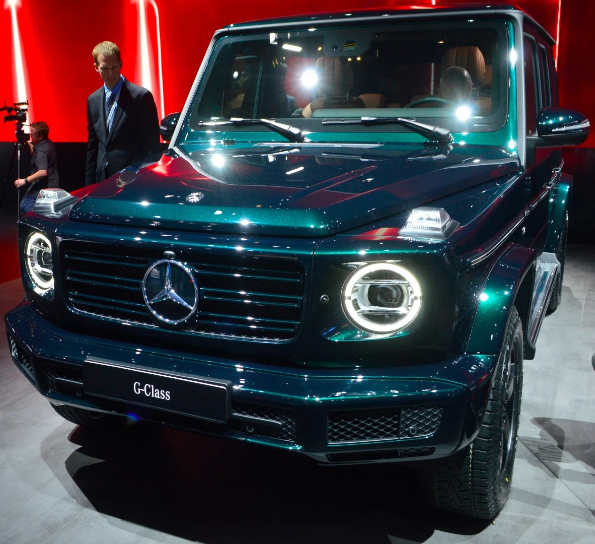 The new G-Class on display at Detroit NAIAS: still a giant car