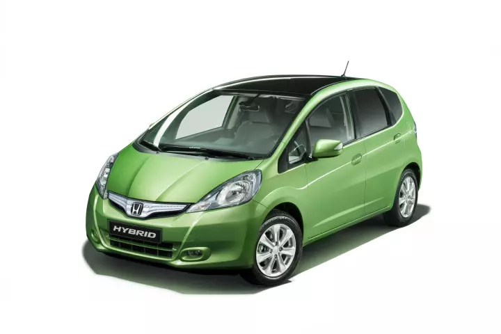 Honda Jazz hybrid: worldâ€™s first B-class hybrid car