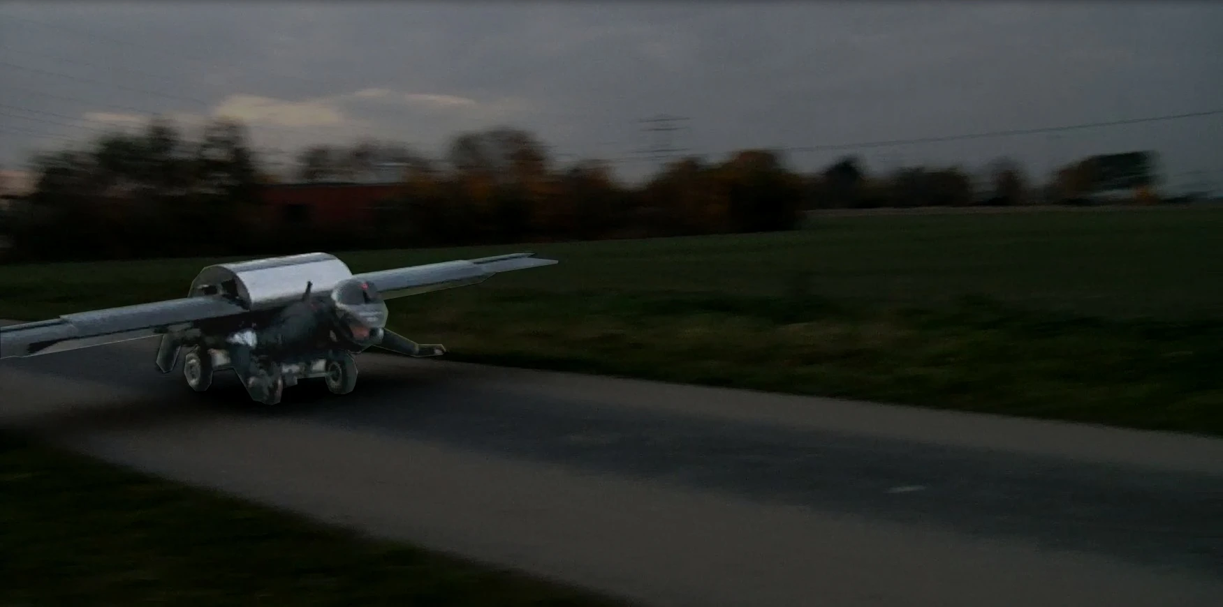 Taxi test of the Skyflash one-man, jet-propelled wing