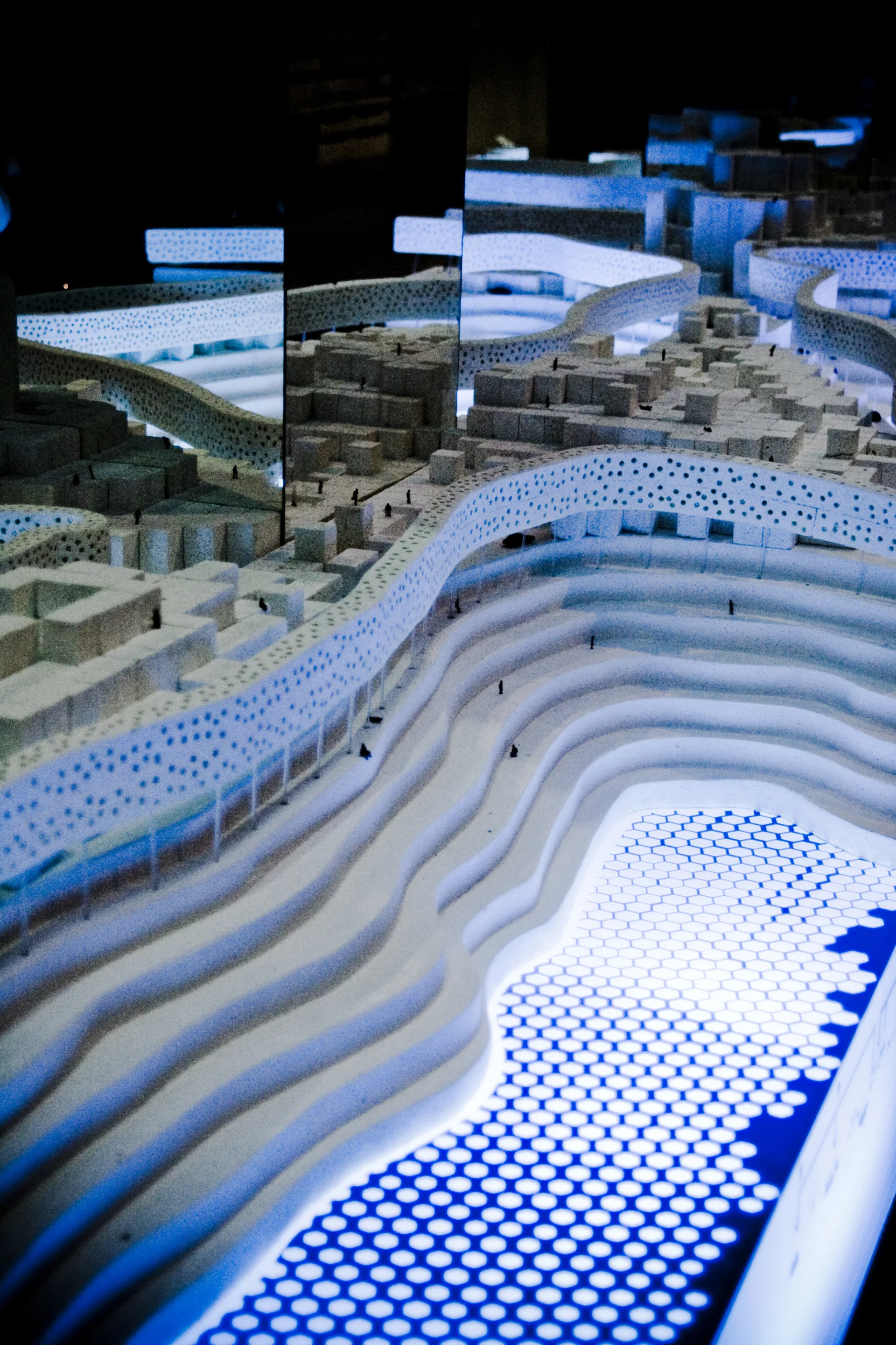 The relative depth of the reservoirs is clear in Shma's physical model of the conceptual Ayutthaya of the future on display at Architect Expo 2012