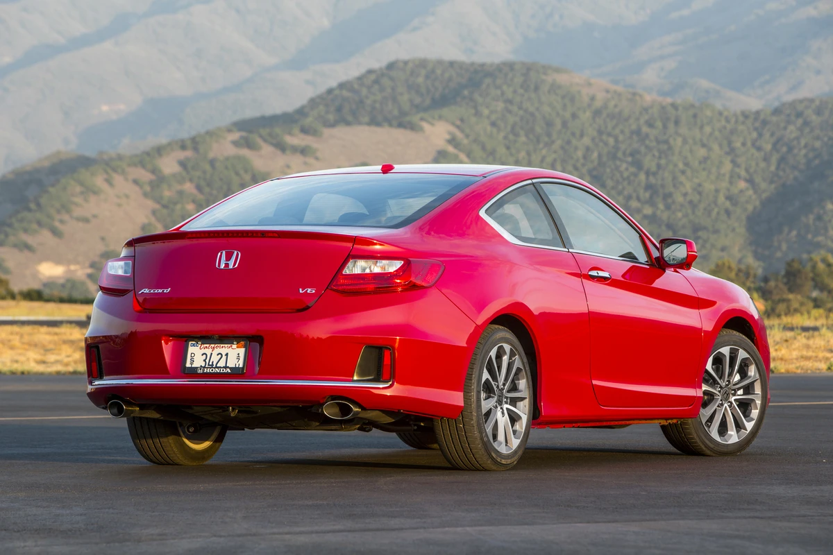 2013 Honda Accord 2-door is an IIHS Top Safety Pick+