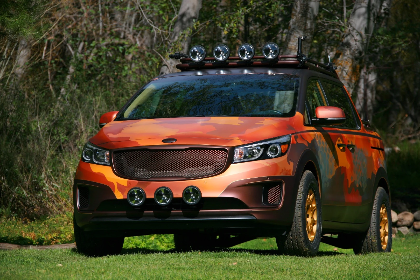 The Kia Sedona is now ready to take photos in the Northeast, or anywhere on the map