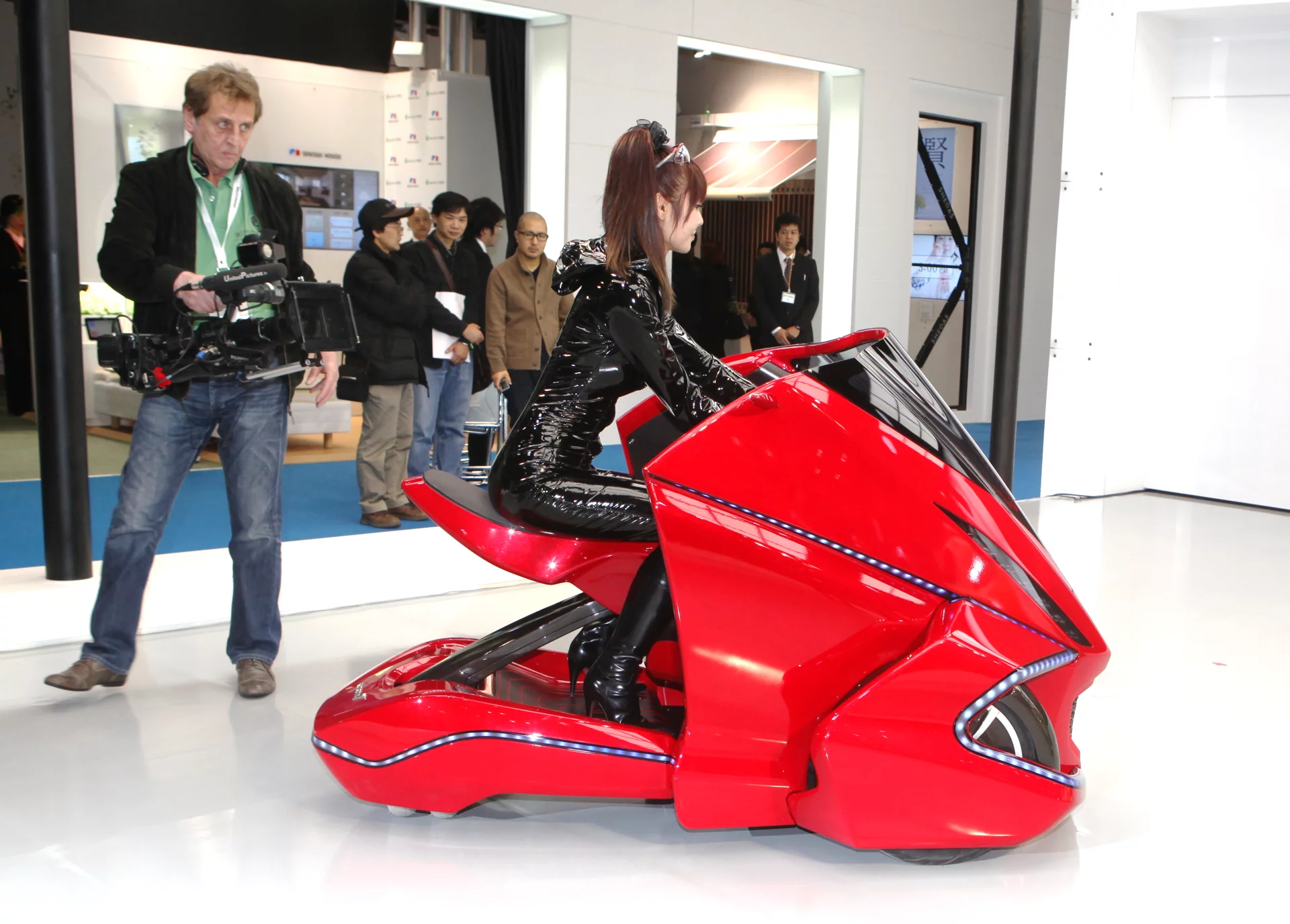 The Kobot Nu concept vehicle at the 2011 Tokyo Motor Show