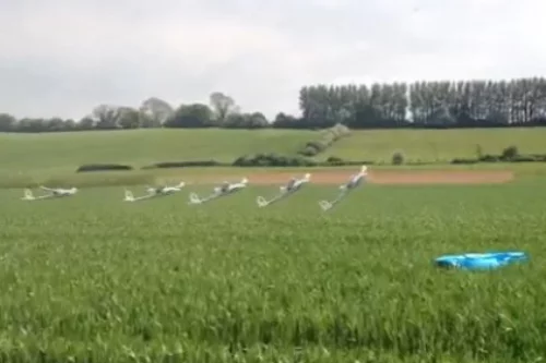 A combination of a morphing wing UAV and machine learning can be combined to perform a bird-style perched landing on the ground