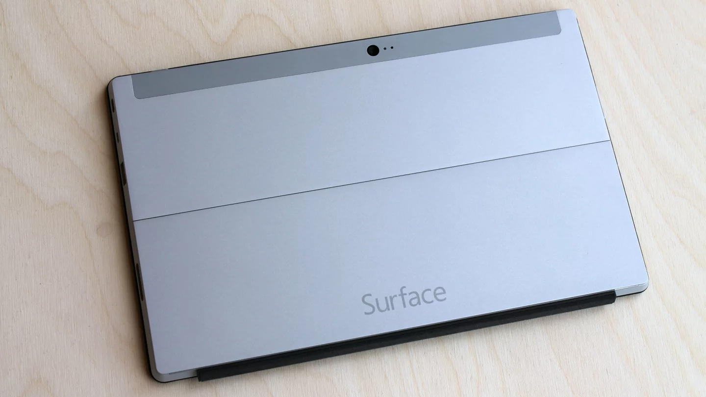 The magnesium alloy build of the Surface 2 easily makes it one of the sharpest looking (and feeling) tablets around