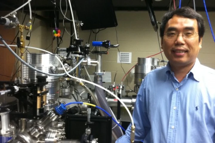 Professor Zenghu Chang with his ultrashort laser pulse apparatus