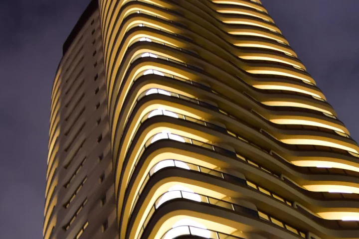 The Cyrela tower was inaugurated by Paolo Pininfarina, manager of Pininfarina, on Monday