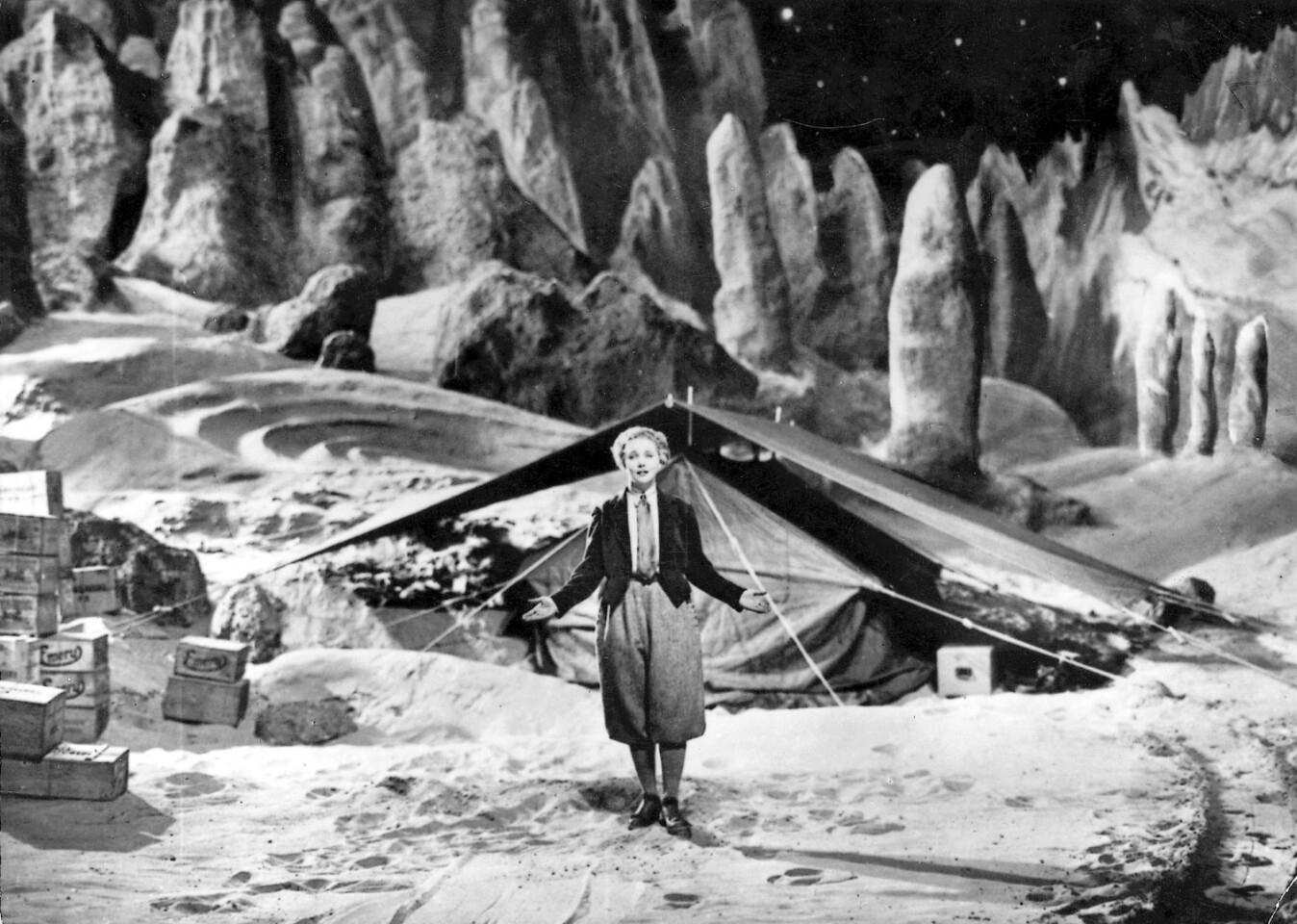 In Fritz Lang's marvelous Woman in the Moon, the film presents a breathable atmosphere on the far side of the Moon