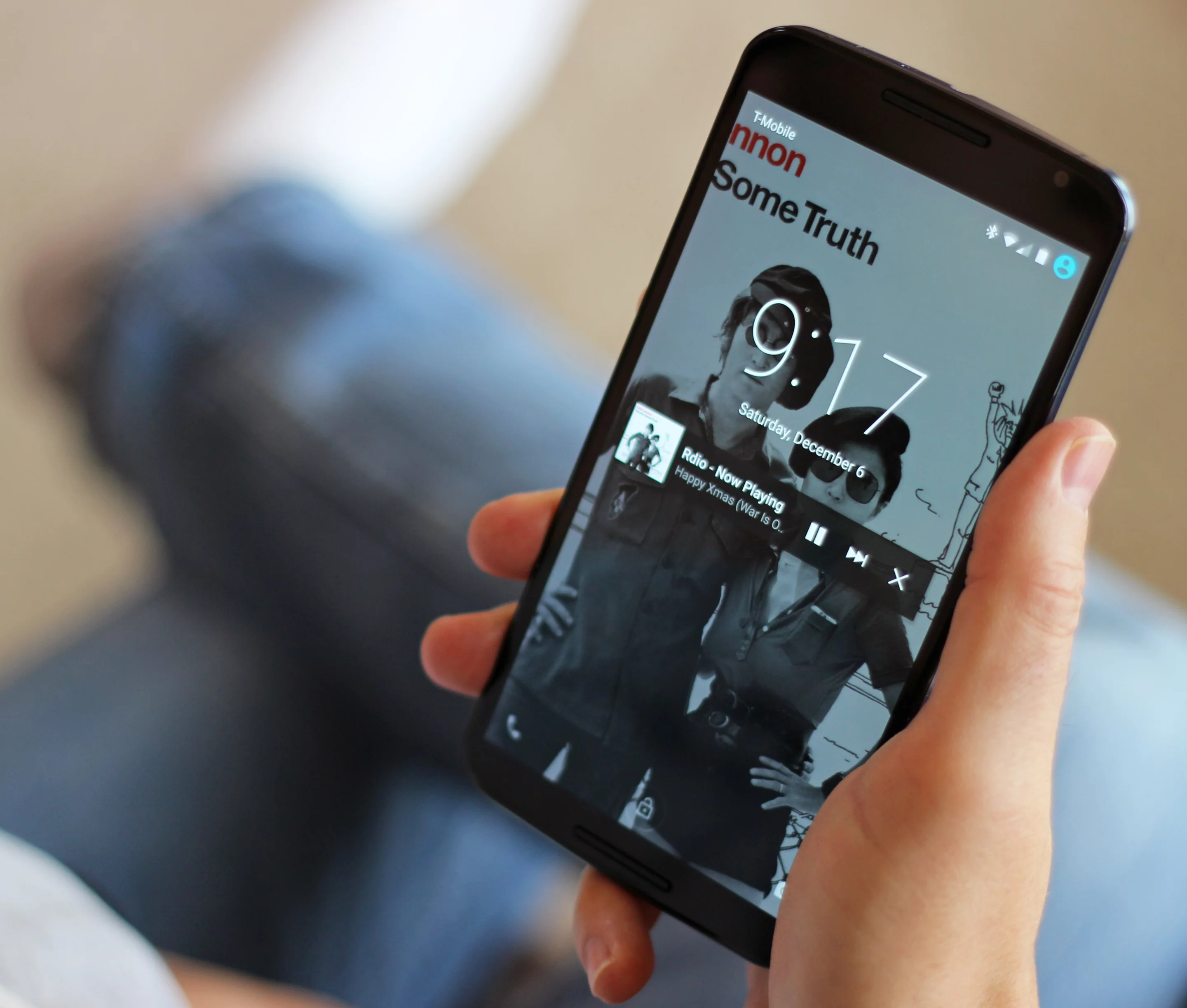 The Quad HD screen has a sky-high 493 pixels per inch (Photo: Will Shanklin/Gizmag.com)