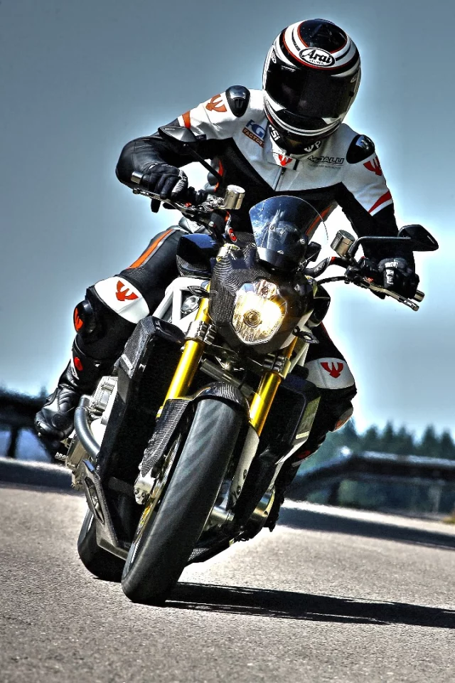 FGR Midalu: not the enormous front profile you might expect from such a beast