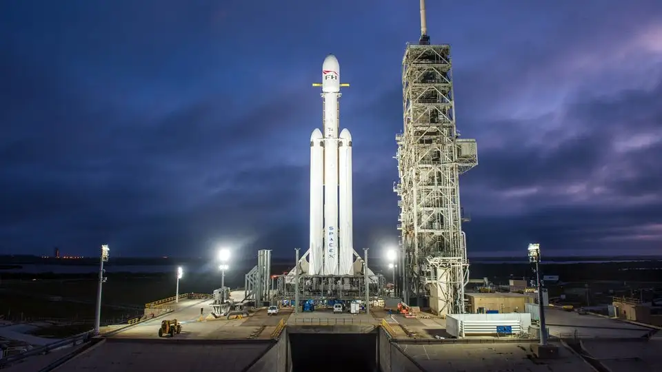 Falcon Heavy on the pad