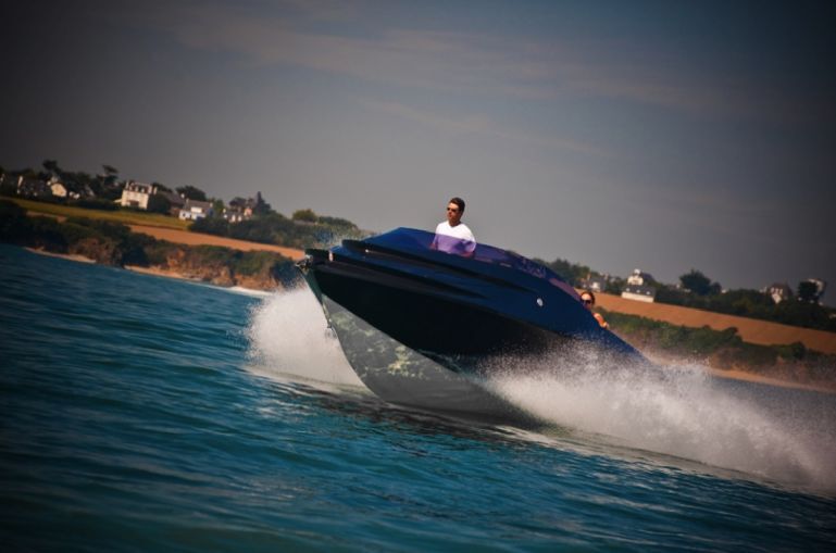 The LUXURY MIG 675 is a 70-mph hydrogen-powered motor boat