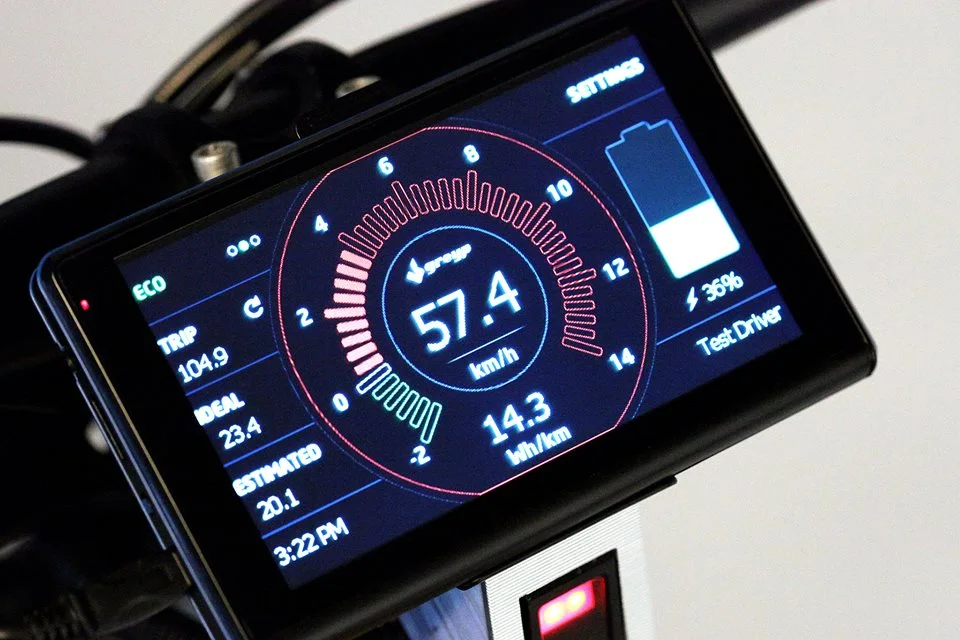 When using the motor, users can choose between three driving modes