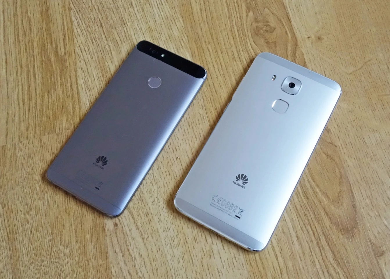 Both phones feature fast fingerprint sensors around the back