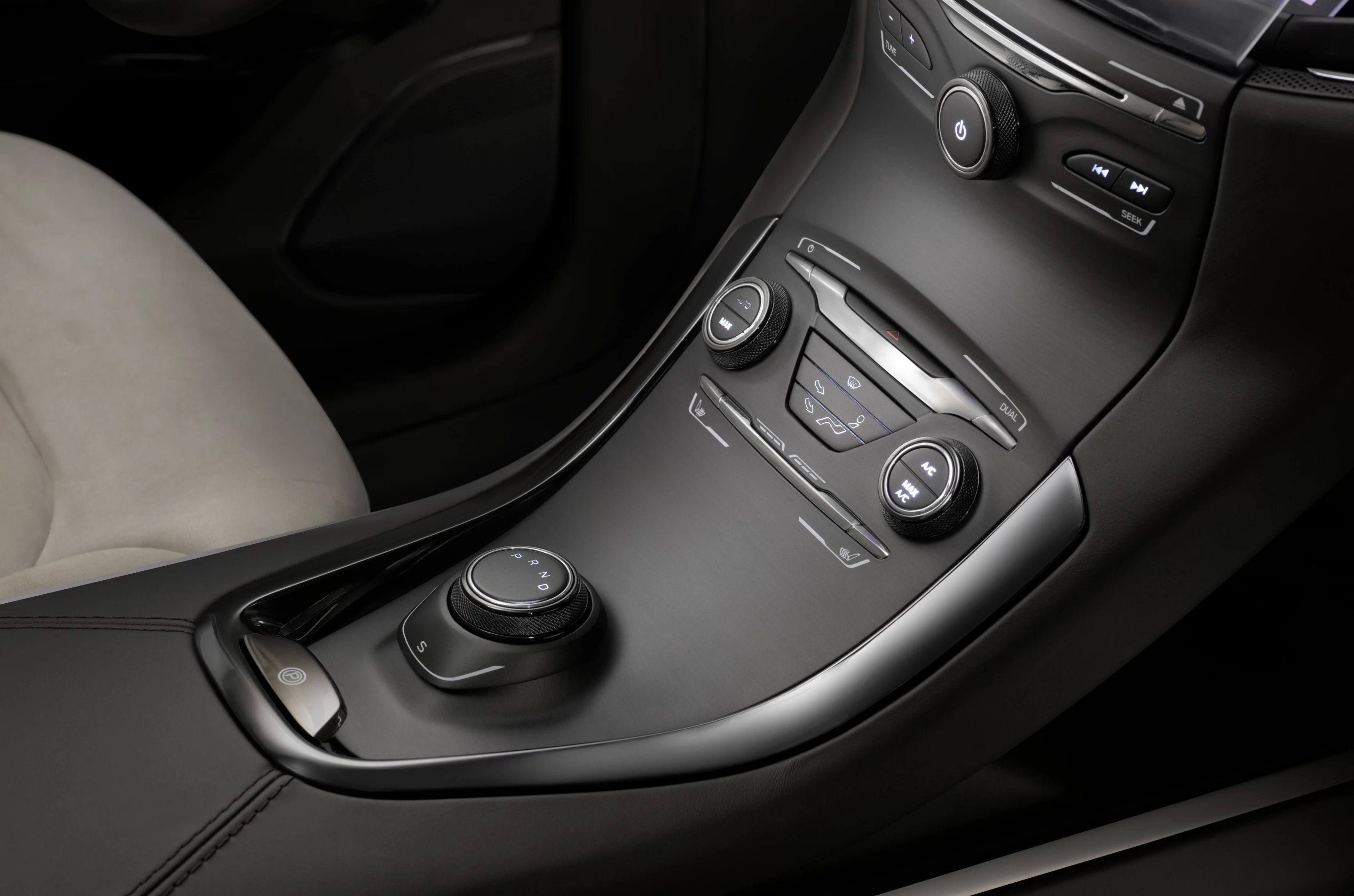 Gearshift knob of the Ford S-Max Concept