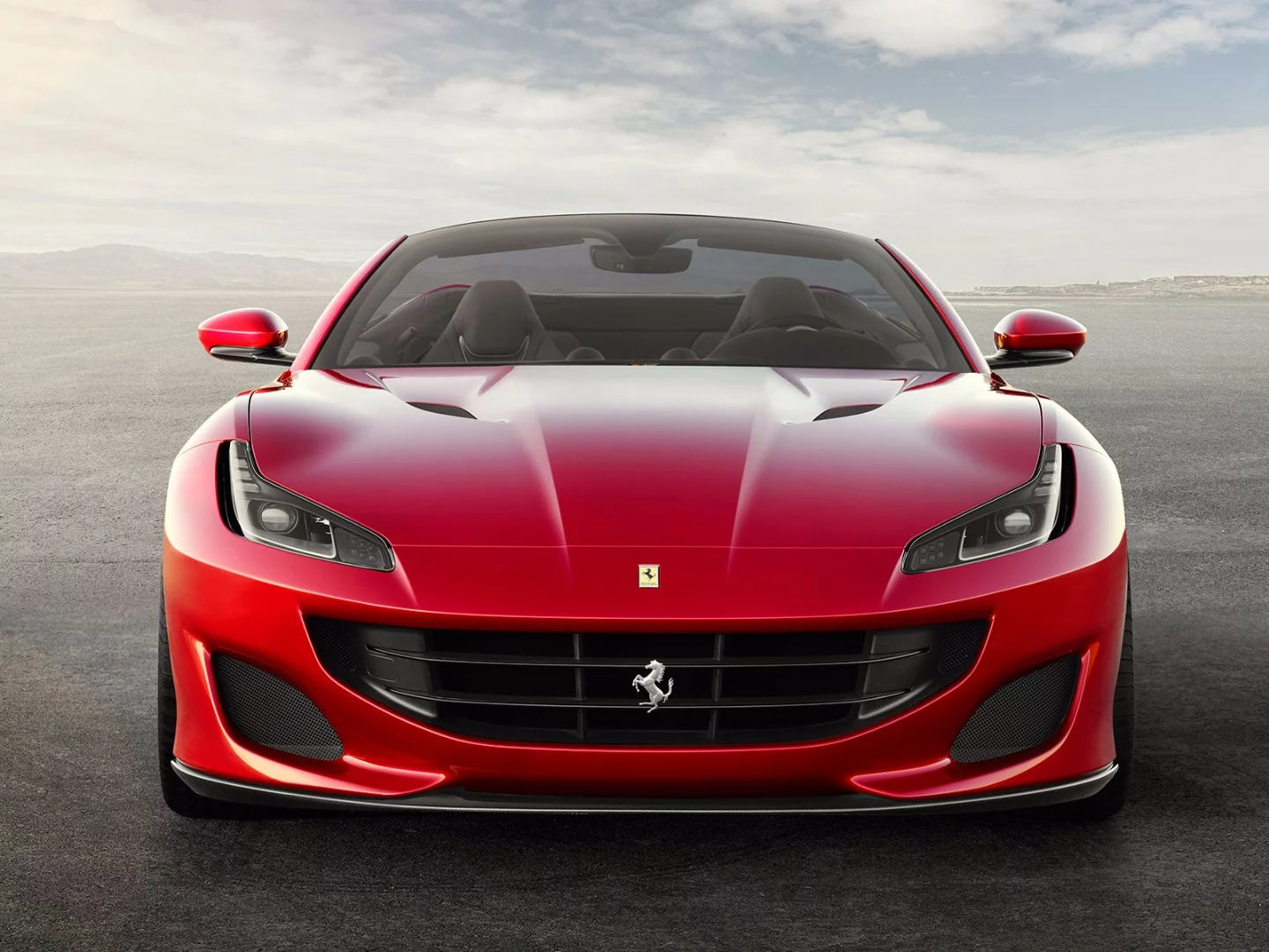 2018 Ferrari Portofino: gorgeous looks and blistering 591-horsepower performance