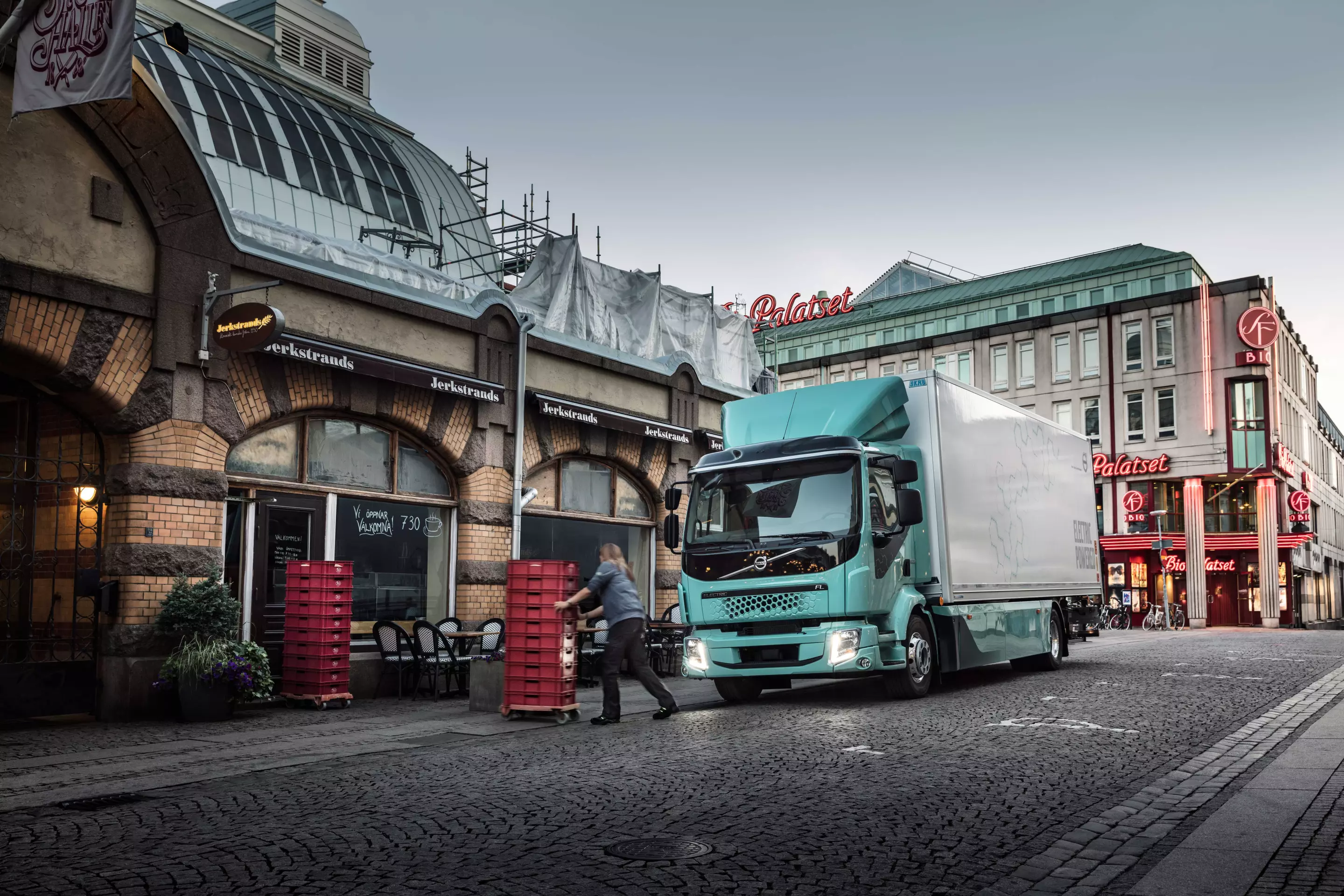 The complete range of electric heavy duty trucks will roll out for distribution, refuse, regional transport and urban construction applications