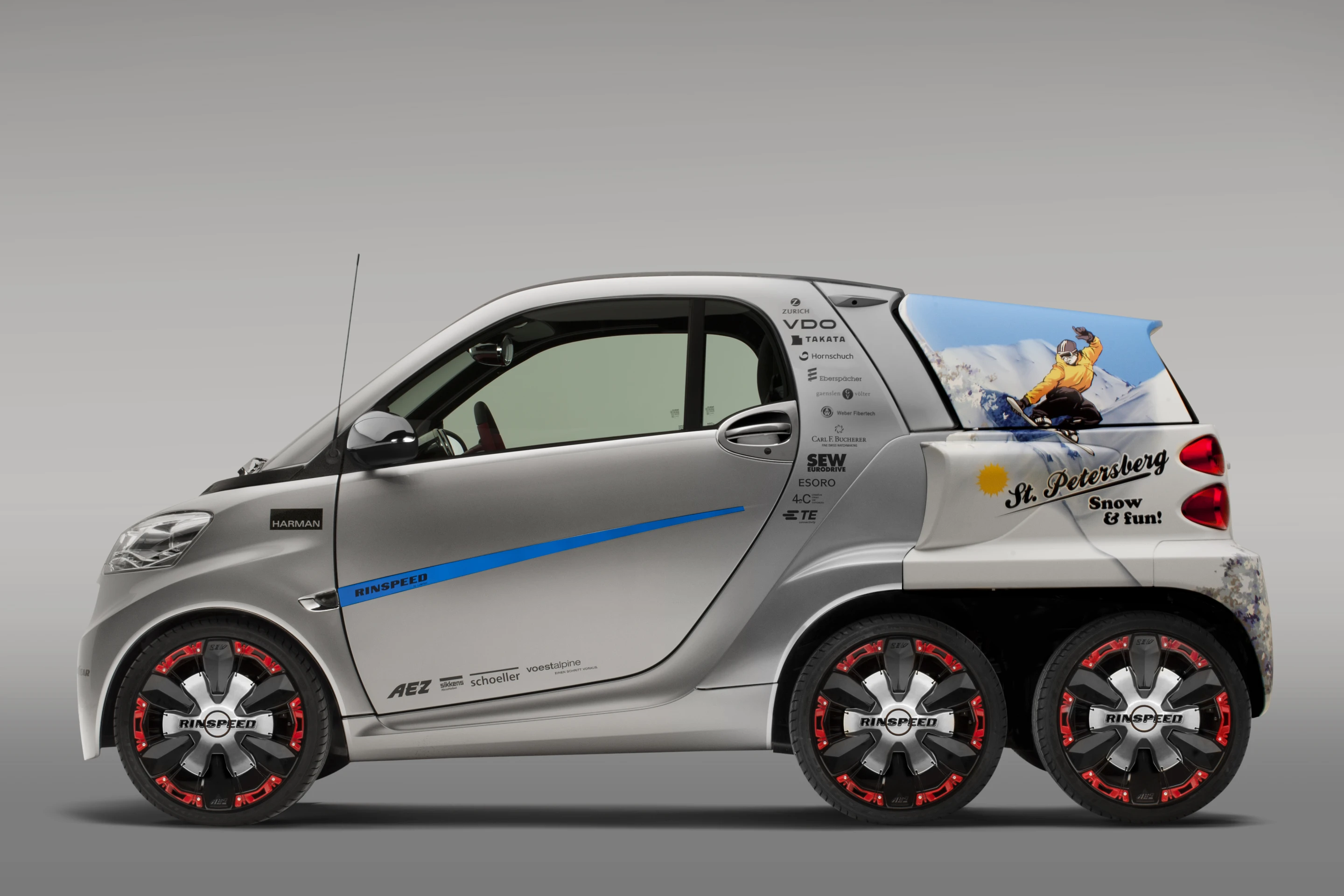 Dock+Go is the four-wheel car that converts to six wheels