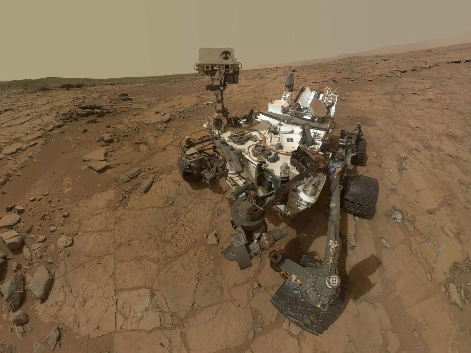 Self-portrait of Curiosity (Image: NASA/Caltech)