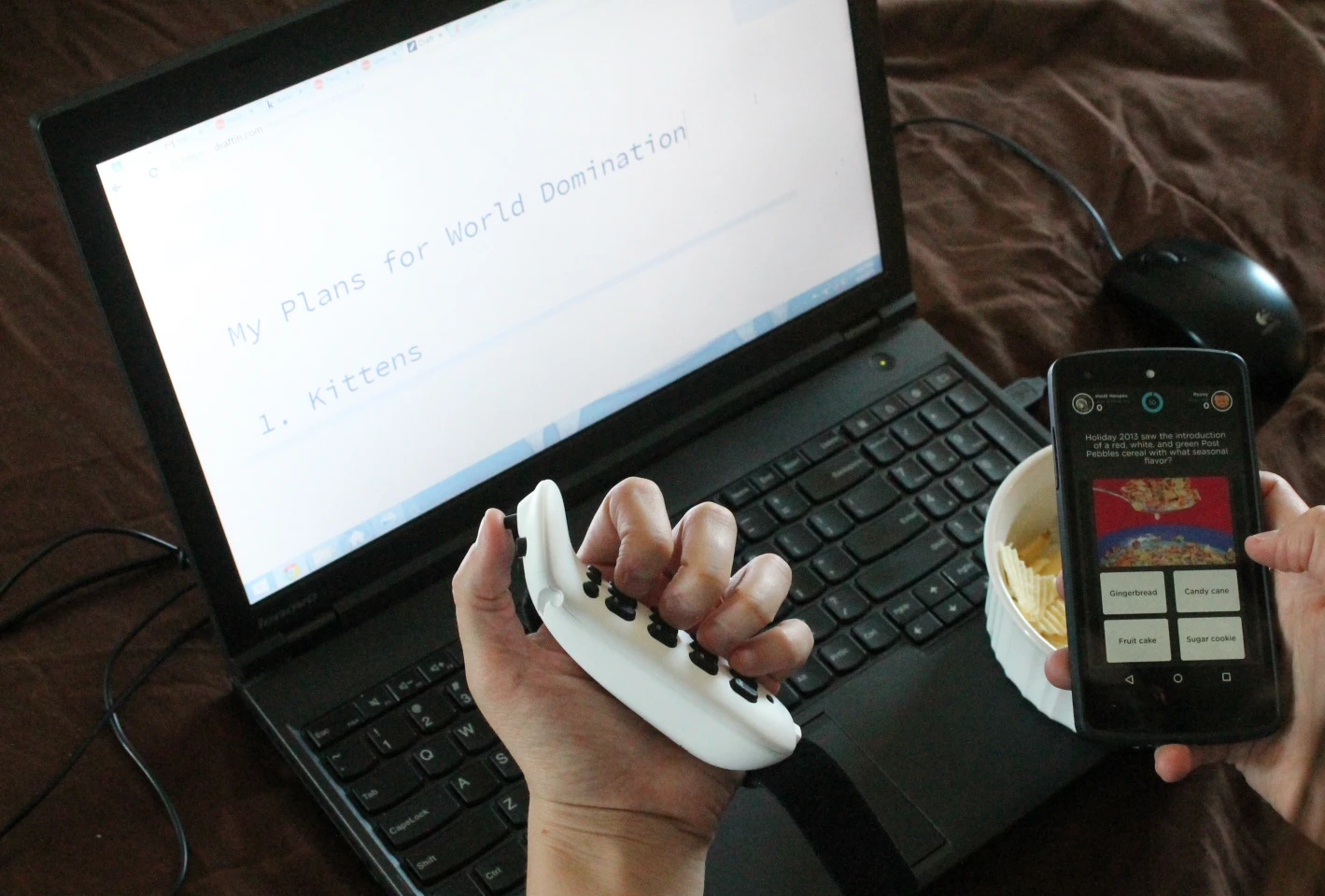 The Twiddler3's one-handed operation could allow more multi-tasking, but probably not to the extent that I dreamed of here