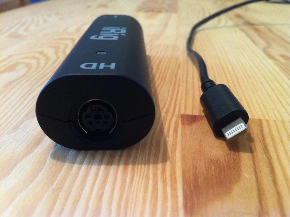 iRig HD comes with all the necessary gubbins for hooking up both "old" iOS device types, and those sporting the new iOS Lightning connector