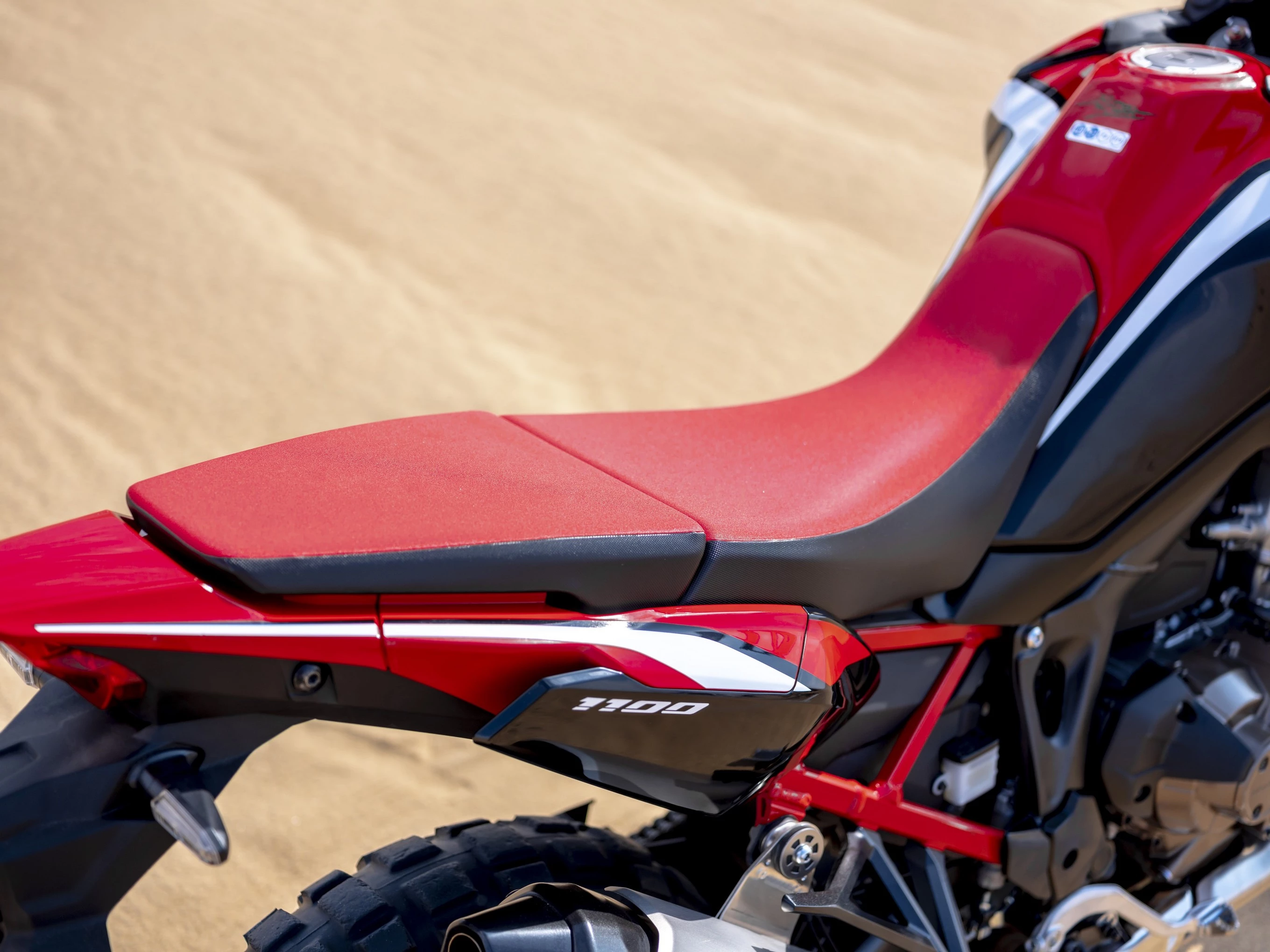 The twin seat of the 2020 Honda CRF1100L Africa Twin