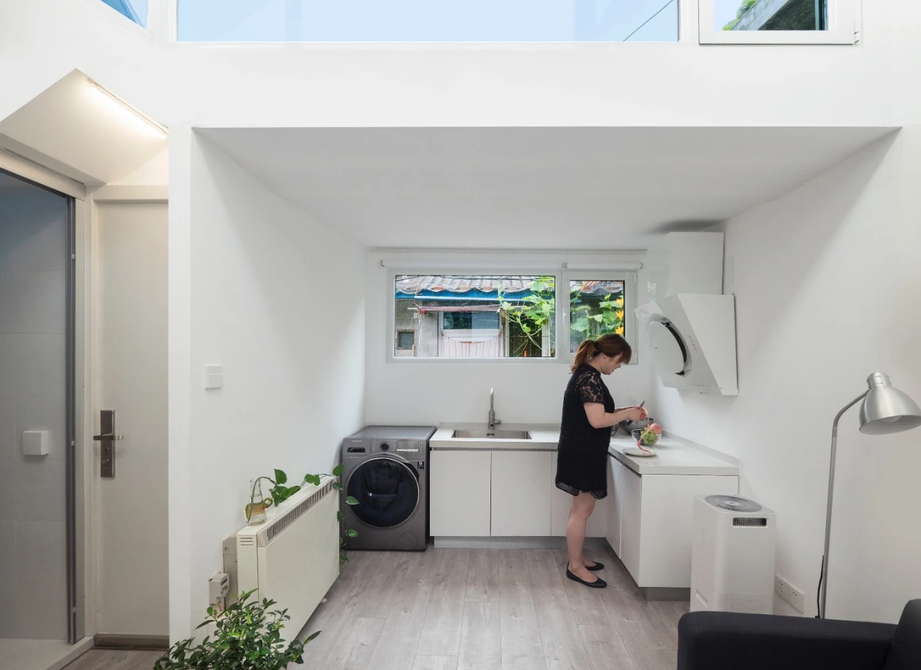 We often associate PAO with off-the-wall concepts like the ventilation shaft housing and tricycle RV, but it also has a more practical side, as shown by Mrs. Fan's Plugin House