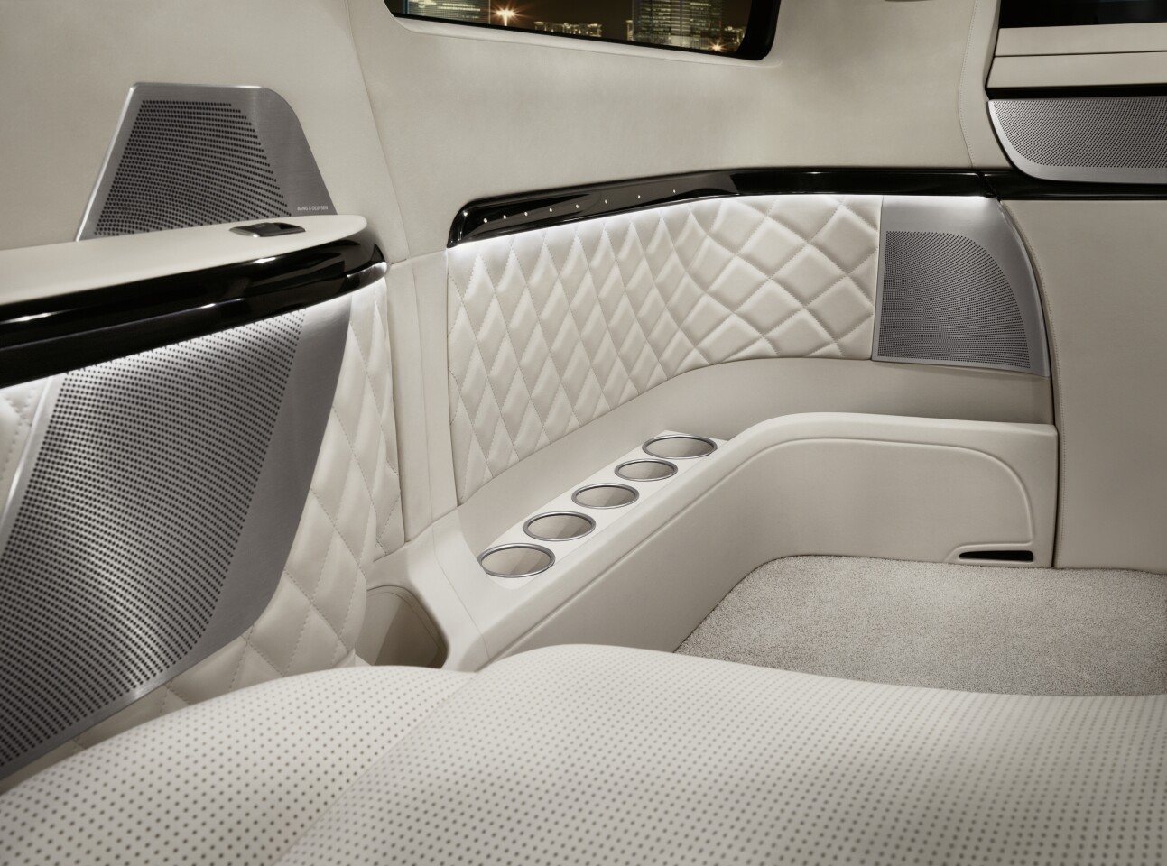The Mercedes Benz Viano Vision Diamond Concept