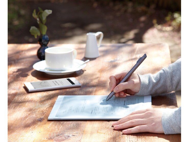 The DPT-CP1 features Bluetooth 4.2 and 802.11ac Wi-Fi for wireless sharing of documents between the tablet and a smartphone running a newly-developed companion app