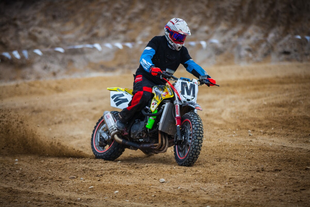A stretched 4cyl Kwaka of some sort, with knobbies and a dirtbike tail