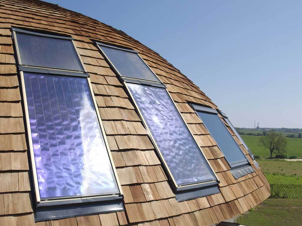 Photovoltaic panels can be installed on the curved roof to make the most of the design's ability to rotate and follow the path of the sun in the sky
