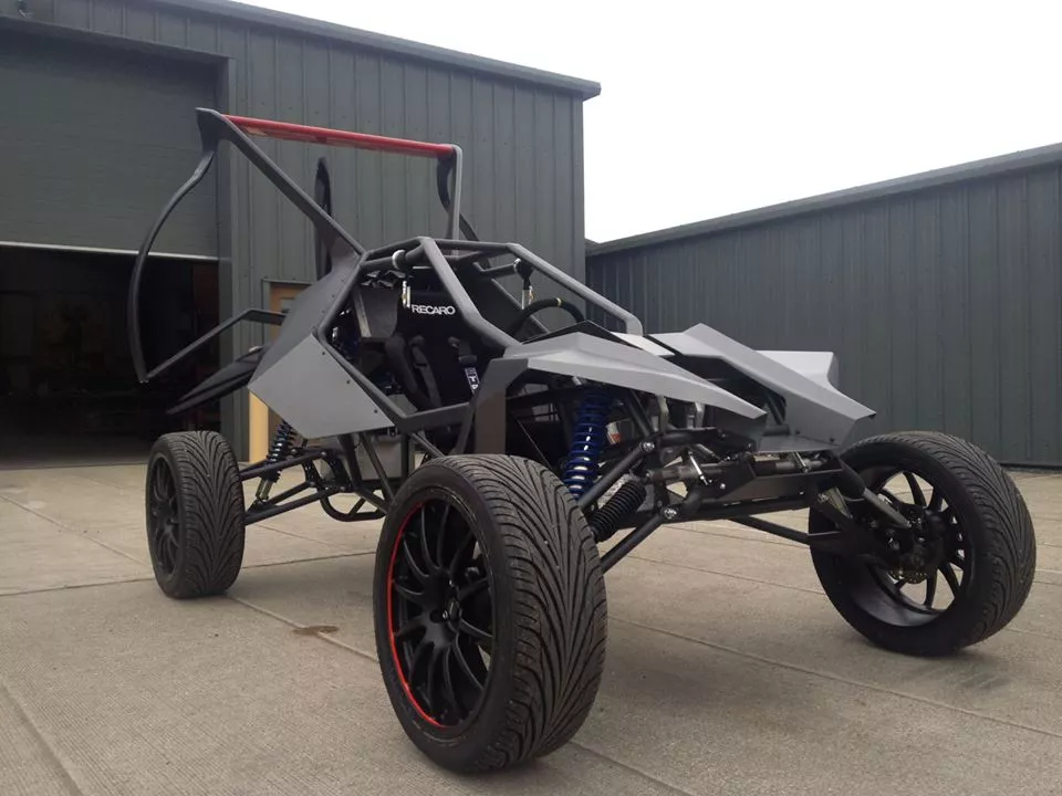 The 926-lb (420-kg) vehicle is powered by a 1.0-liter EcoBoost direct injection turbo engine that produces 200 Nm (147.5 ft lb) of torque