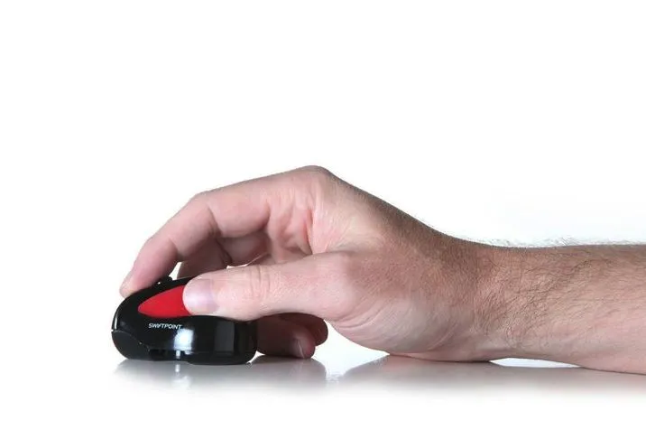 The left click button is to the front, with the right click behind. The scroll wheel is positioned to the right and caters for rapid scroll, zoom and page up/down