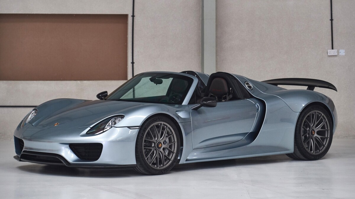 €1,101,8752015 Porsche 918 Spyder | Auction Description: RM-Sotheby's