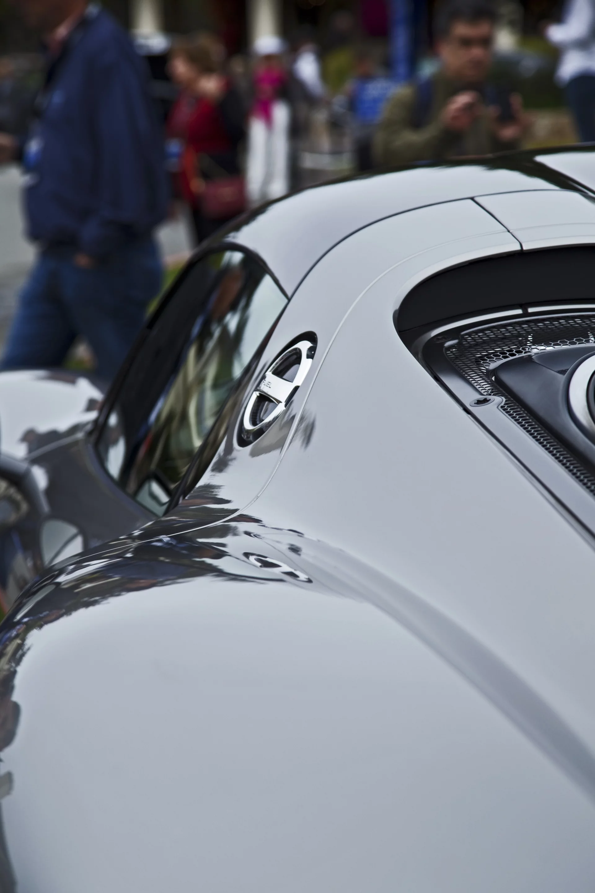 Mid-mounted 4.6 liter V8 develops 608 hp the old fashioned way while an electric motor on the front axle throws out another 127 hp, with the rear adding another 154 hp to the mix (Photo: Angus MacKenzie/Gizmag.com)