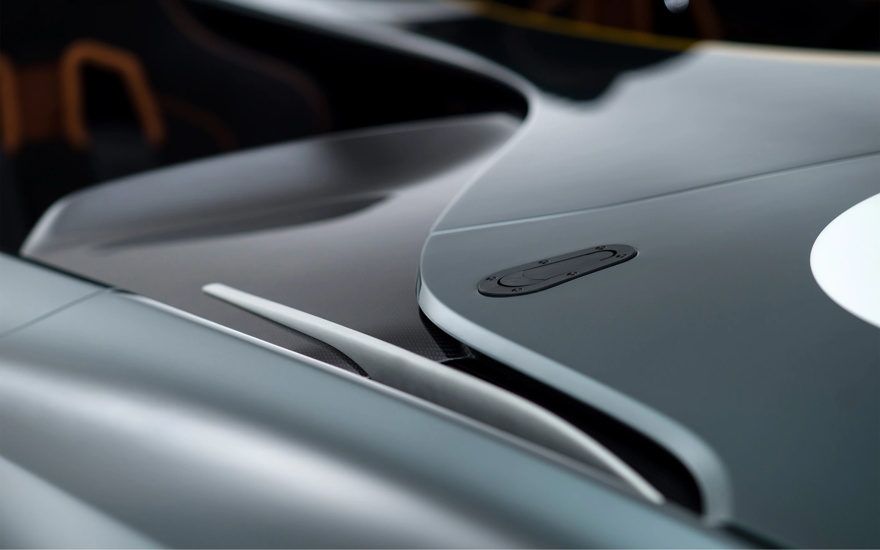 Designed and constructed in only six months, the CC100 concept incorporates most of the firm’s technical and design elements