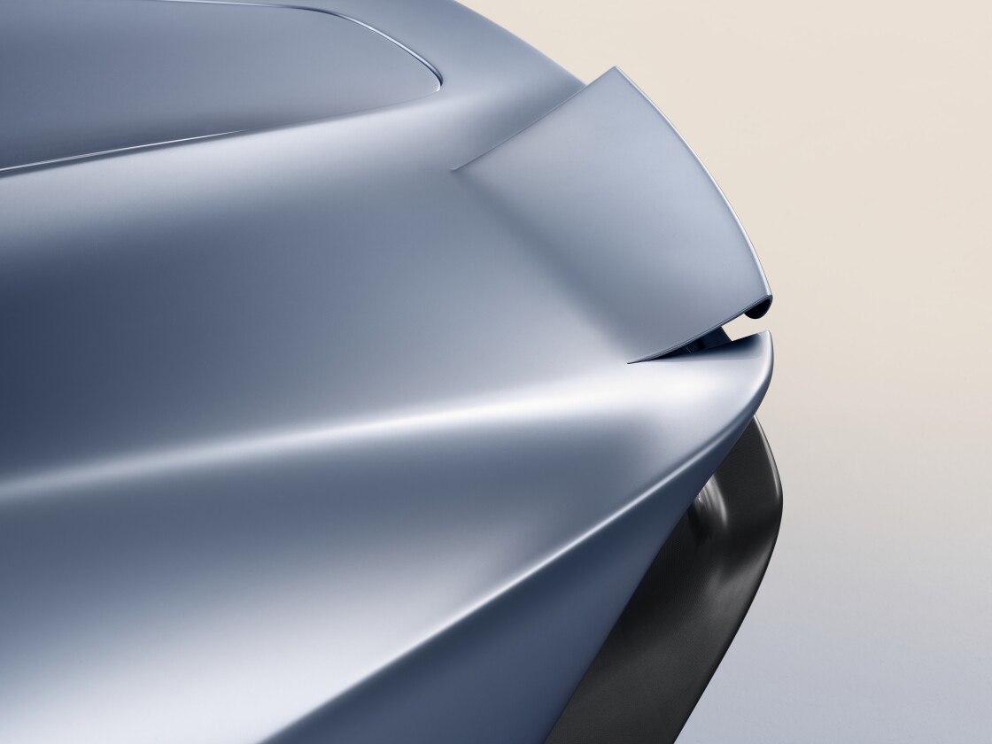 McLaren Speedtail: hydraulically actuated, flexible carbon ailerons peel upward when required