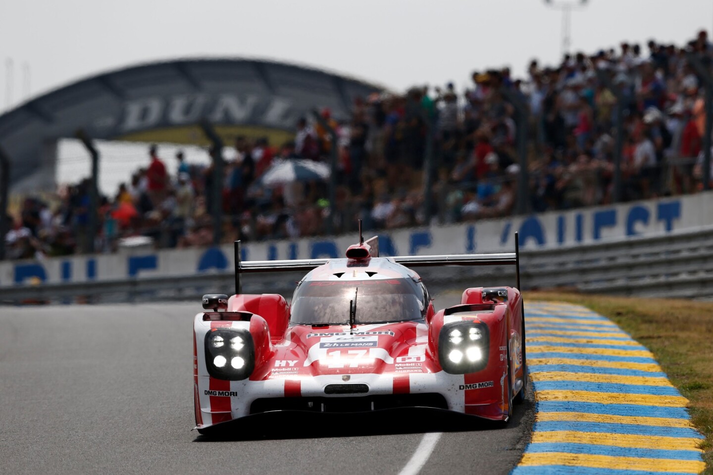 Mark Webber's car was unable to regain the time lost to a 1 minute penalty