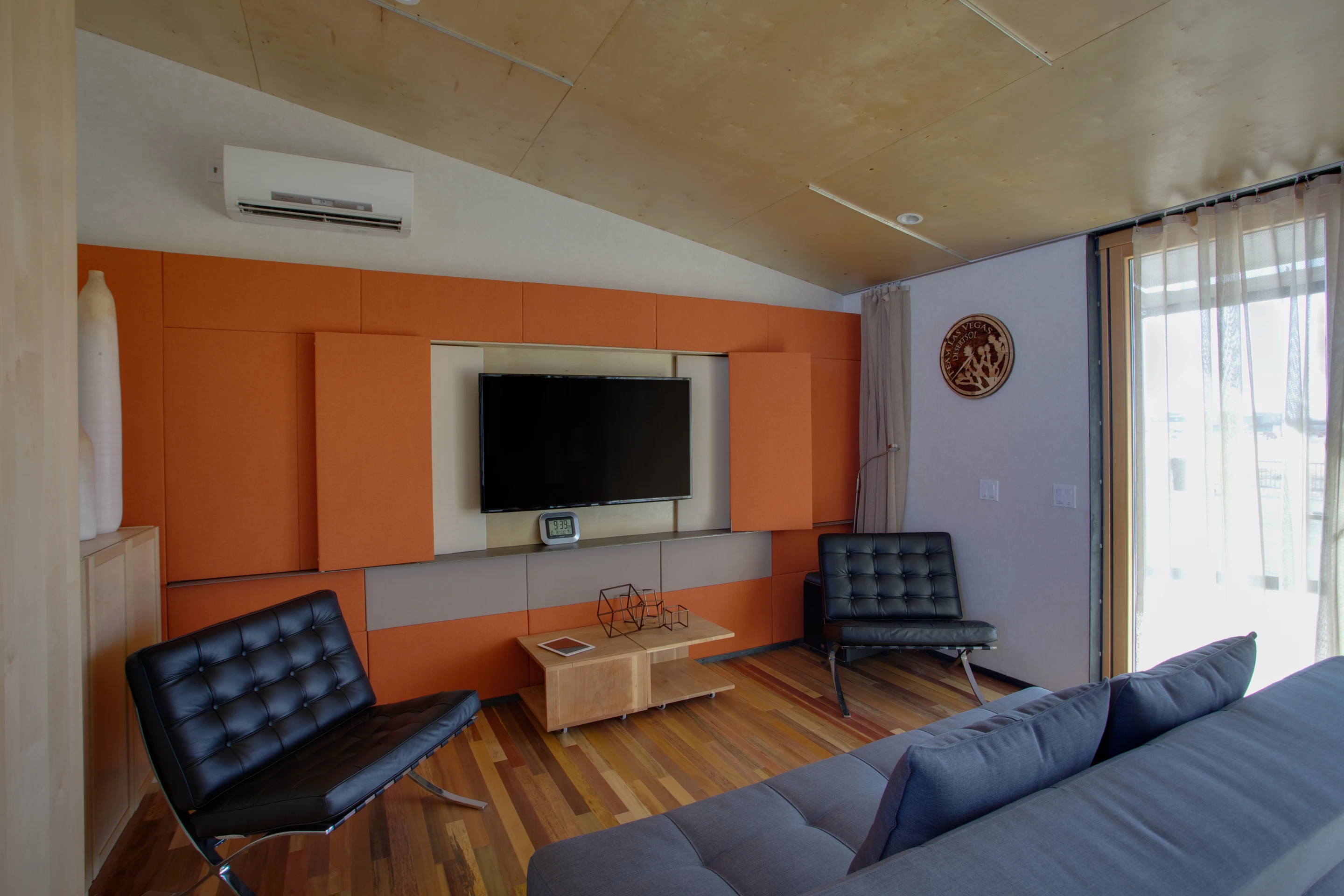 The interior of the DesertSol house by University of Nevada Las Vegas (Photo: Jason Flakes (Nomoi)/U.S. Department of Energy)