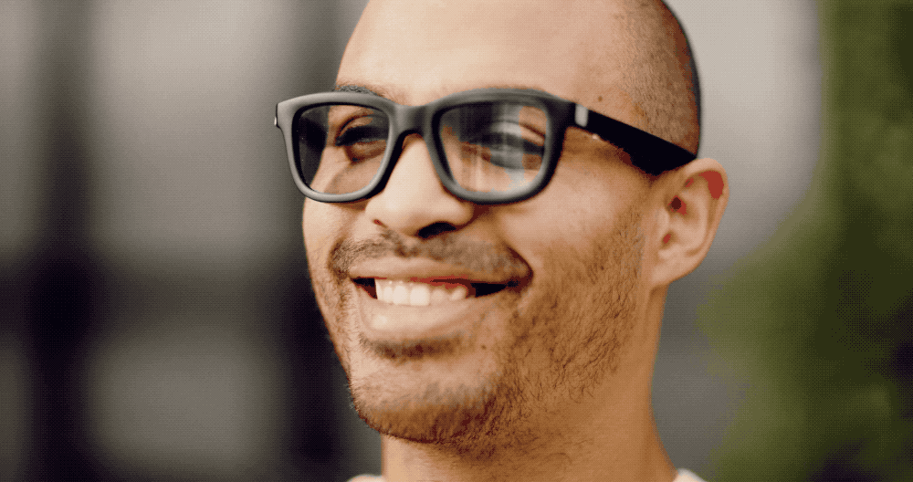 The tint of the Dusk sunglasses changes in under a second, either using an app or a button press