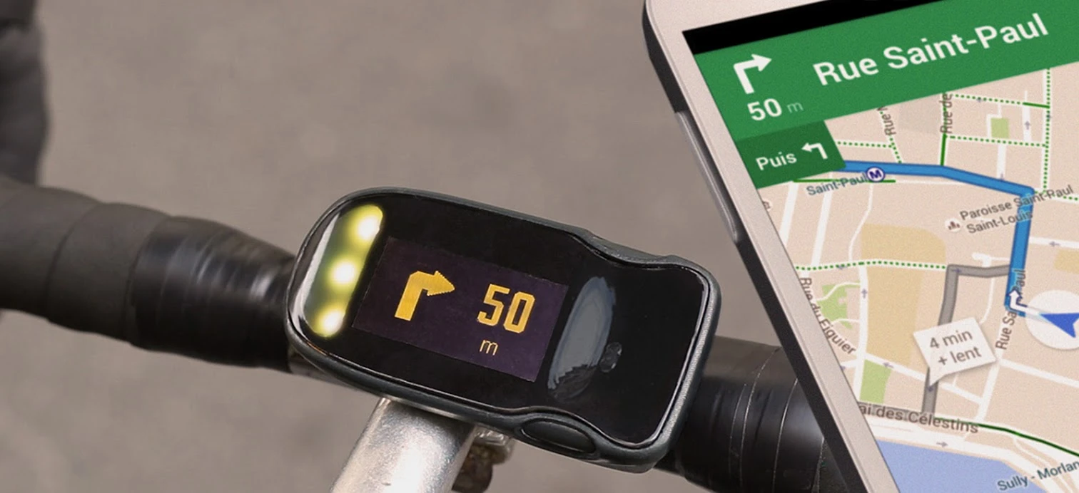 They screen remains blank while in standby mode, but an LED along the left edge changes in color to indicate what information can be accessed