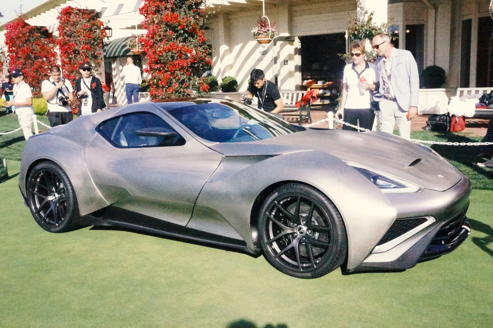 Icona says the body was handcrafted over the course of 1,000 hours