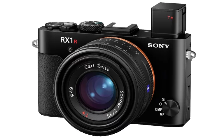 The Sony RX1R II is a powerful full frame compact camera