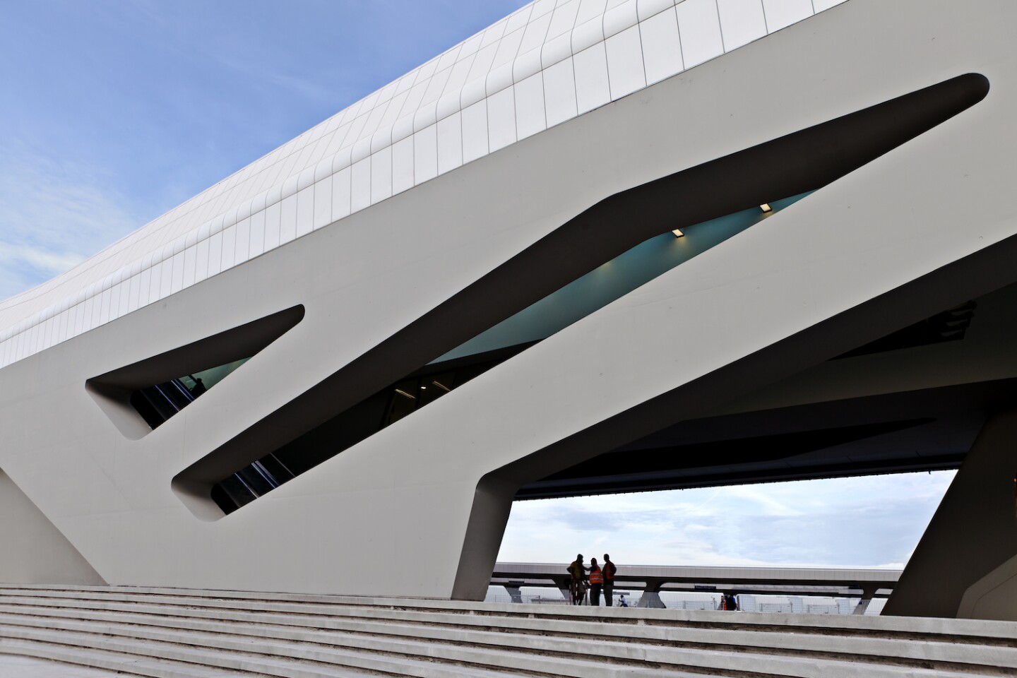 The Napoli Afragola rail station was inaugurated by Italian Prime Minister Paolo Gentiloni