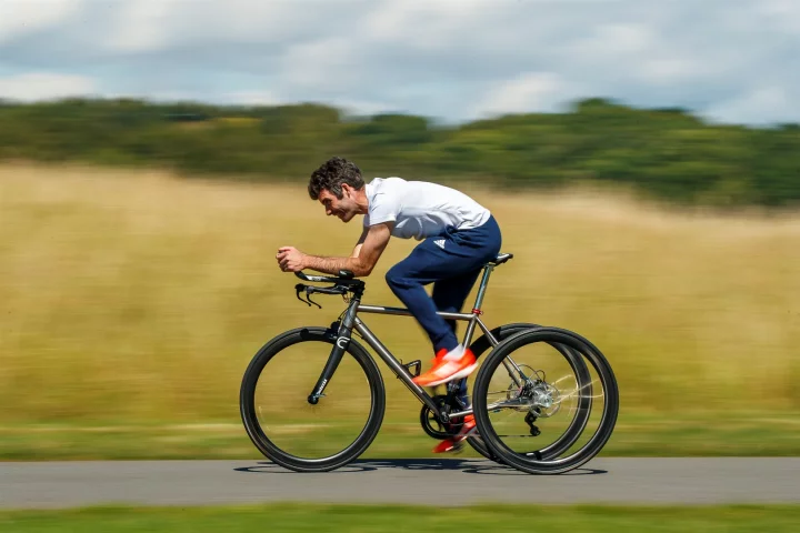 Nissan says the new trike is 18 percent lighter than Stone's old one