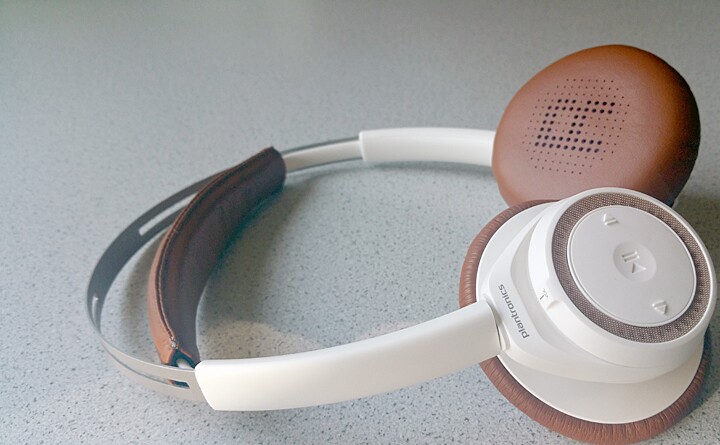 The Plantronics BackBeat Sense headphones pack long-range Bluetooth and a battery that lasts up to 18 hours per charge