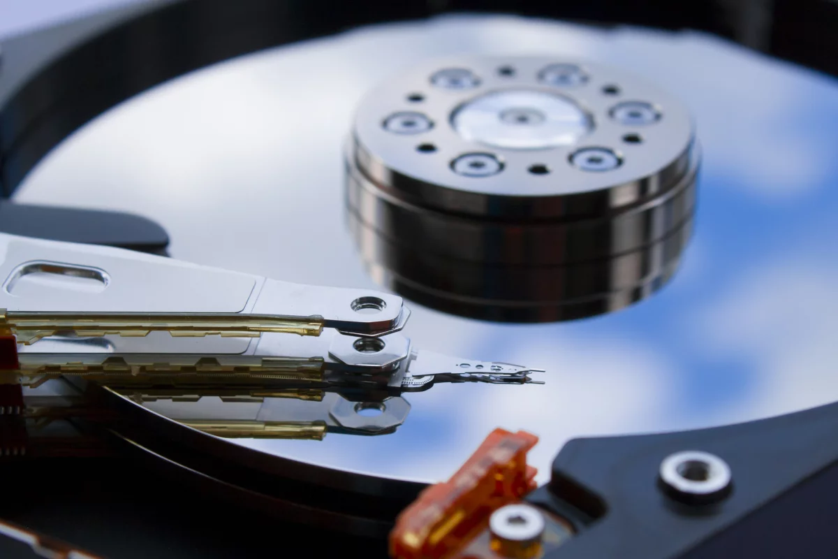 Seagate has begun shipping the world's largest capacity HDD (Photo: Shutterstock)