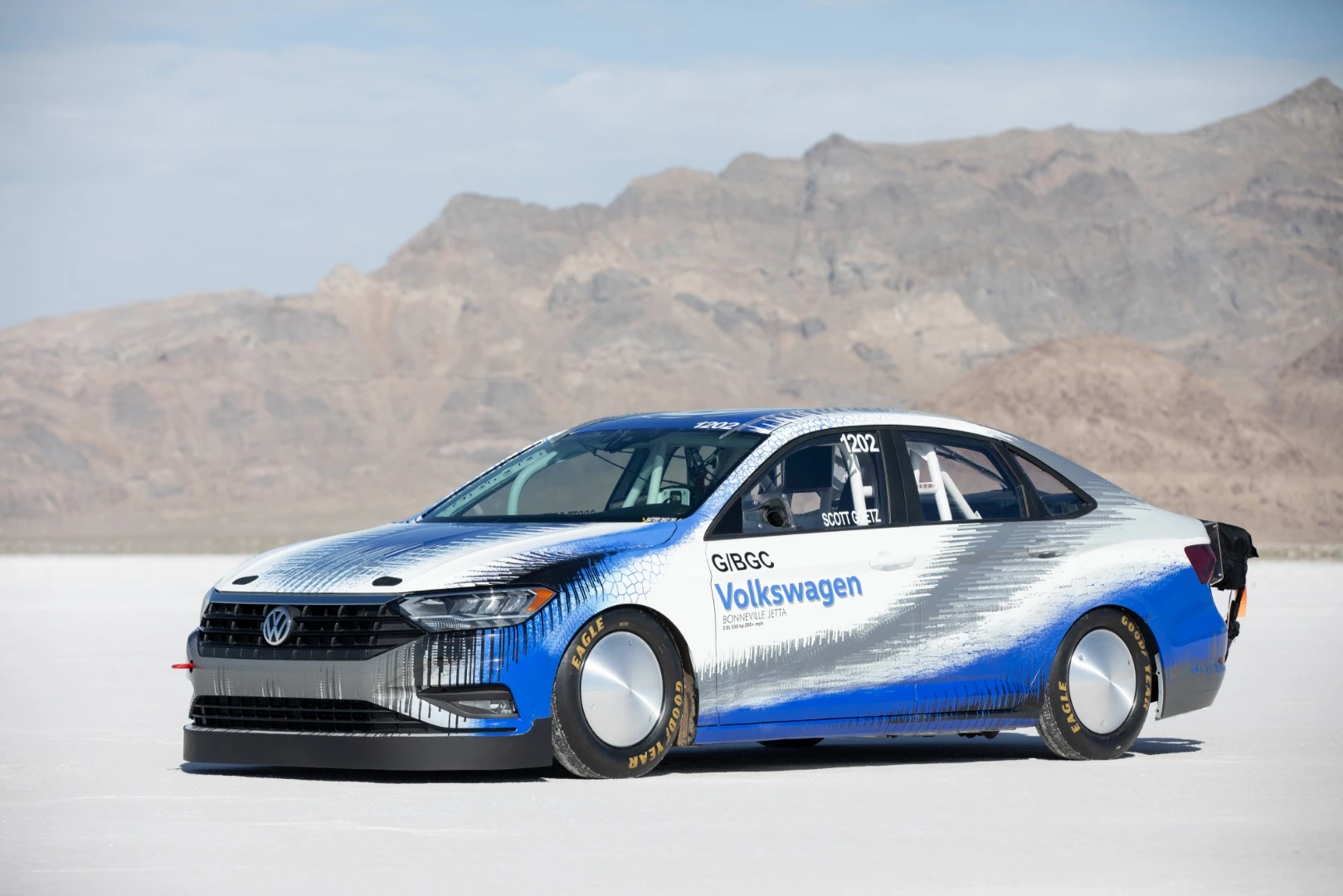After experiencing a false start of sorts at Bonneville Speed Week last month, Volkswagen has now returned to the famous salt flats and gone home with a world record in tow