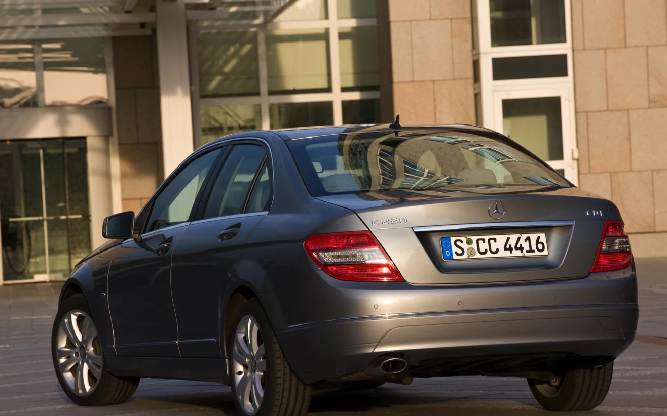 The rear of the C 220 CDI diesel